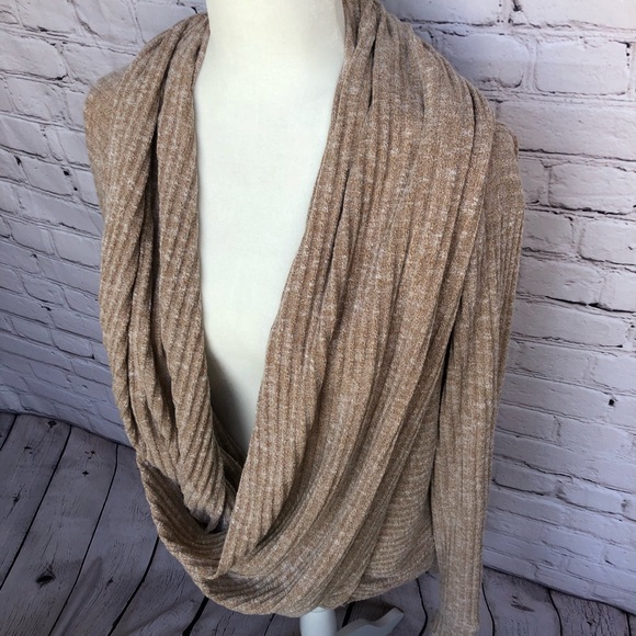 Evy’s Tree Sweater Jessica in Oatmeal Luxury Wrap Sweater Size Large / XL - Picture 7 of 14